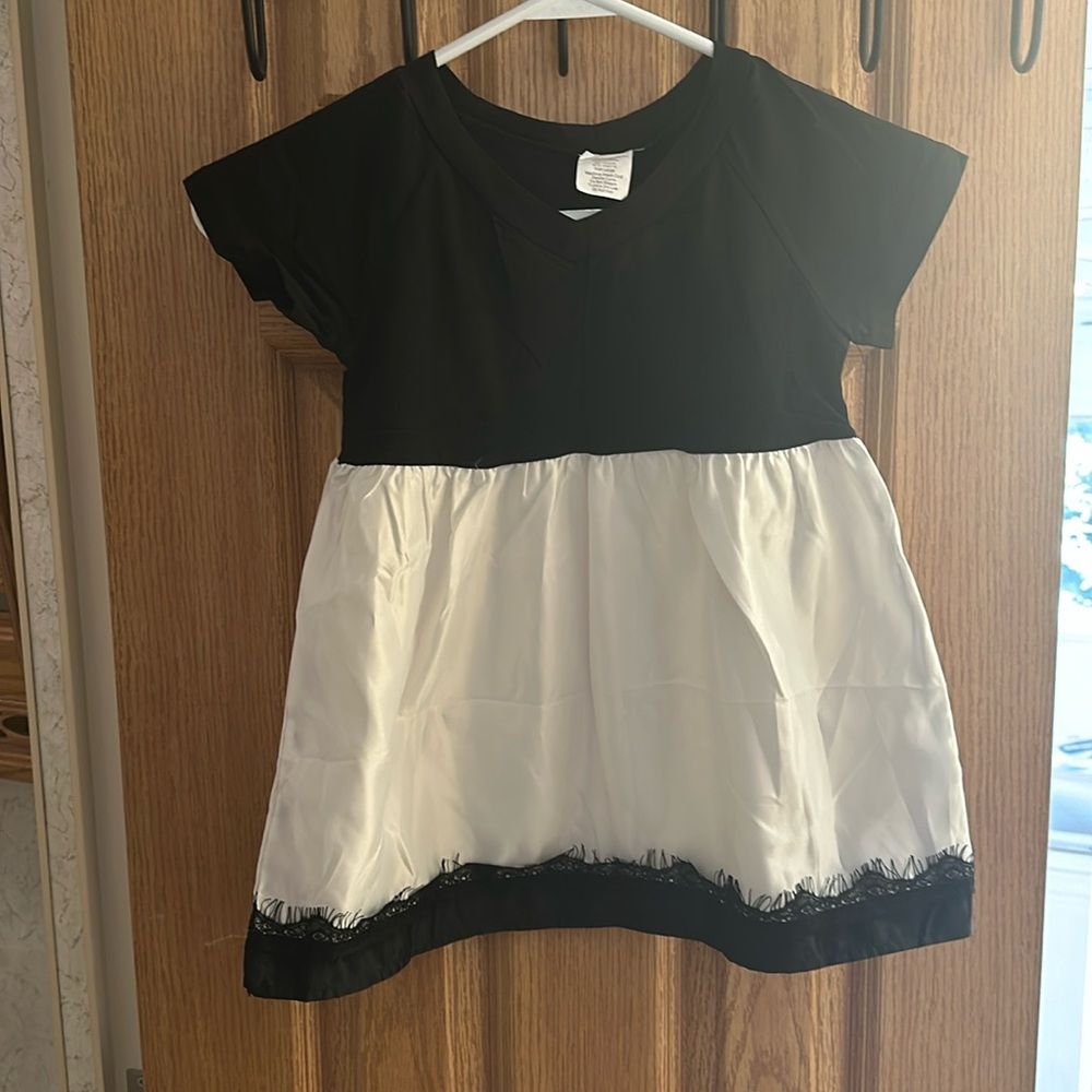 Leighton Alexander Co. girls dress Size L